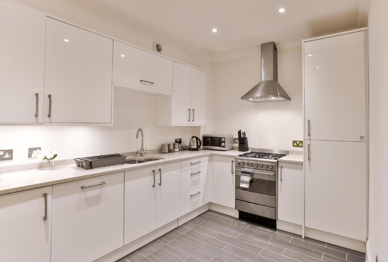 Kvm - Jubilee Mansions Apartment By Kvm Stays ピーターバラ エクステリア 写真