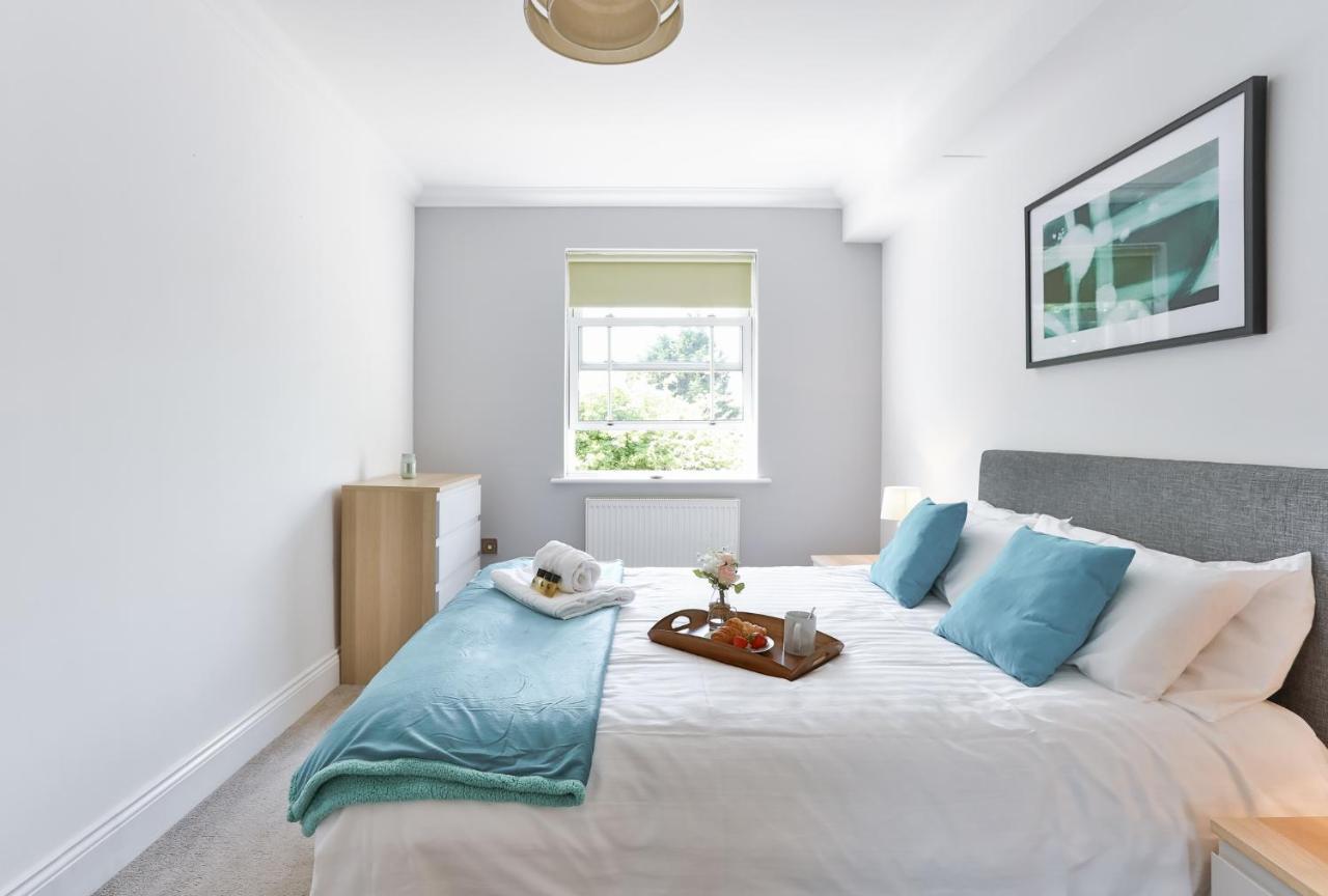 Kvm - Jubilee Mansions Apartment By Kvm Stays ピーターバラ エクステリア 写真