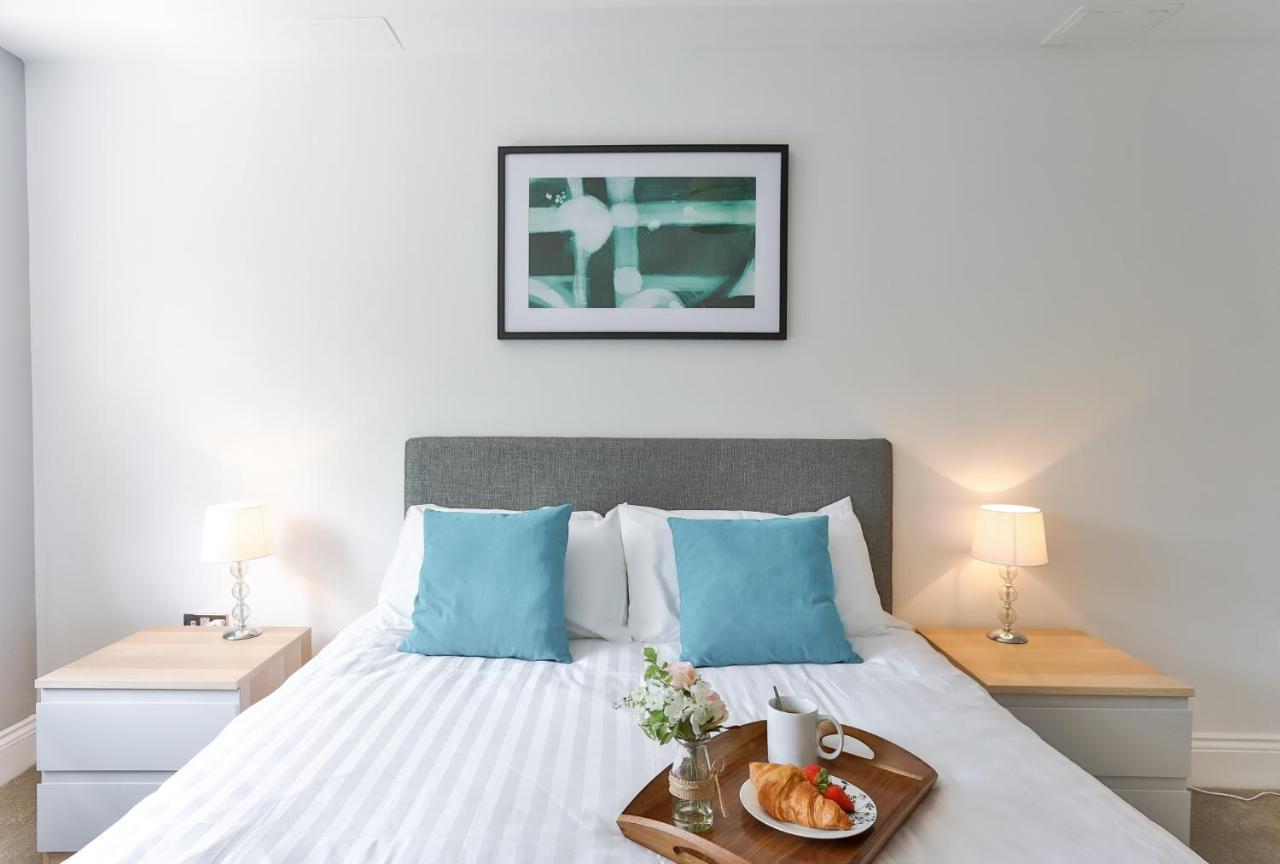 Kvm - Jubilee Mansions Apartment By Kvm Stays ピーターバラ エクステリア 写真